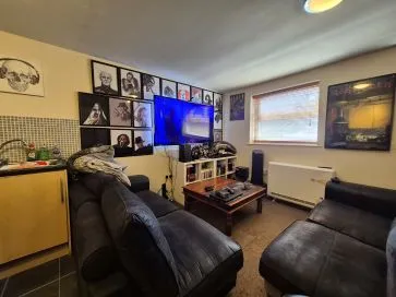 Property for Auction in Manchester - Flat 4, Newton Court 91-93, Newton Drive, Blackpool, Lancashire