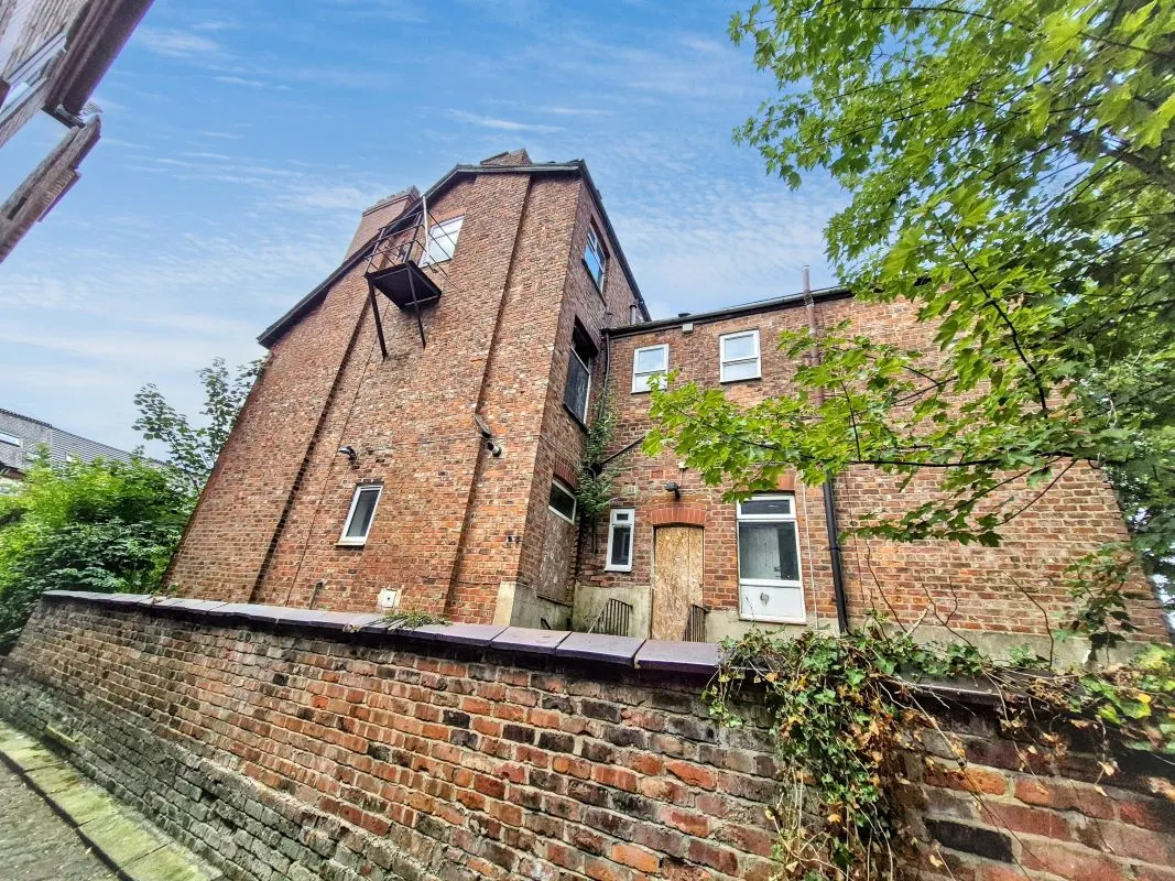 Granville Road, Manchester, M14 6AE - Online Auctions