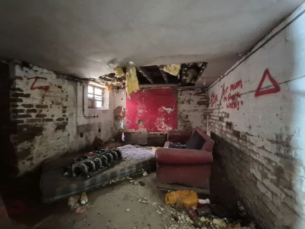 Granville Road, Manchester, M14 6AE - Online Auctions