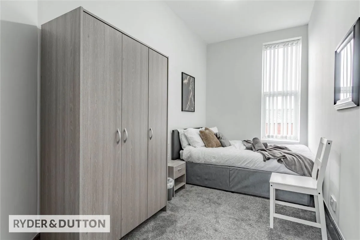 Rochdale Road, Royton, Oldham, Lancashire, OL2 6SH - Online Auctions