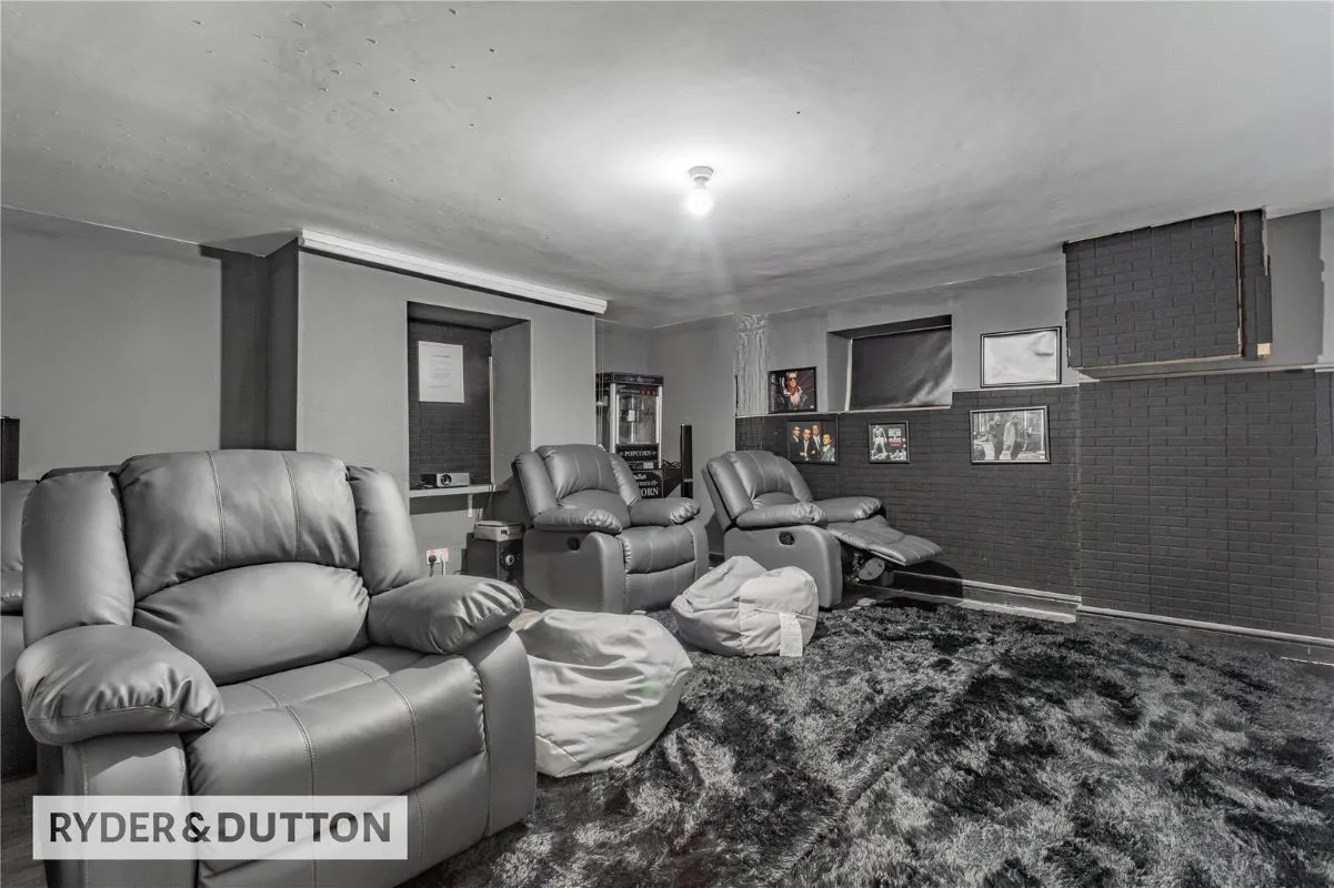Rochdale Road, Royton, Oldham, Lancashire, OL2 6SH - Online Auctions