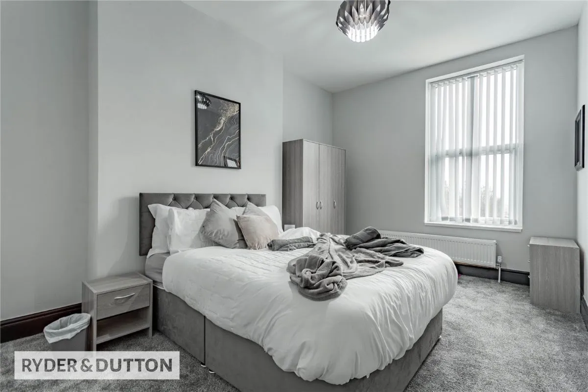Rochdale Road, Royton, Oldham, Lancashire, OL2 6SH - Online Auctions