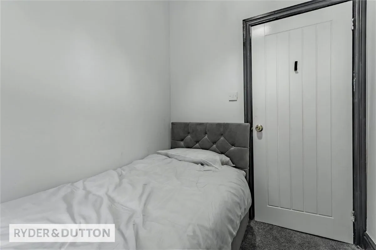Rochdale Road, Royton, Oldham, Lancashire, OL2 6SH - Online Auctions
