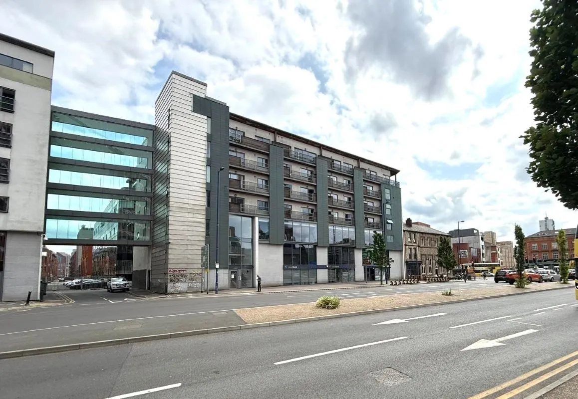 Oldham Road, Manchester, M4 5DB - Online Auctions