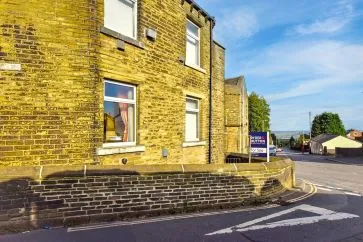 Property for Auction in Manchester - 2 Pinnar Lane, Halifax, West Yorkshire
