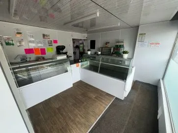 Property for Auction in Manchester - 1 & 1A Parkgate, Chadderton, Oldham