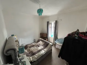 Property for Auction in Manchester - 21 Huddersfield Road, Stalybridge
