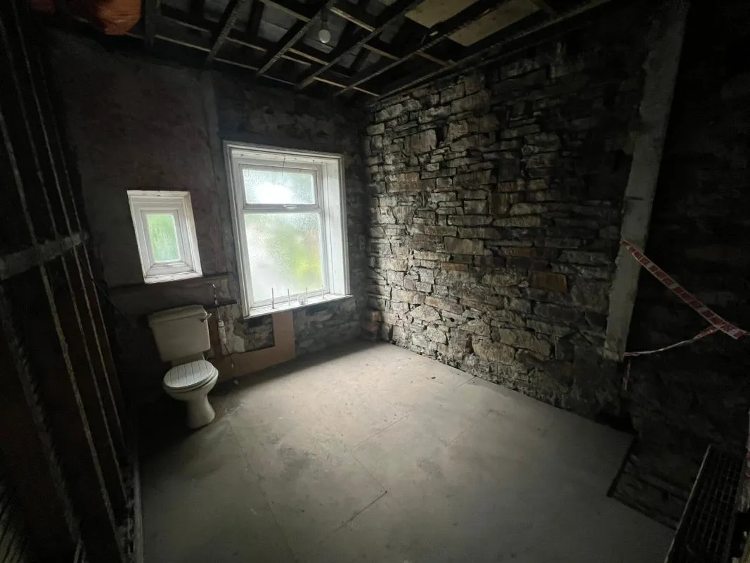 Hall Street, Whitworth, Rochdale, Lancashire, OL12 8TL - Online Auctions