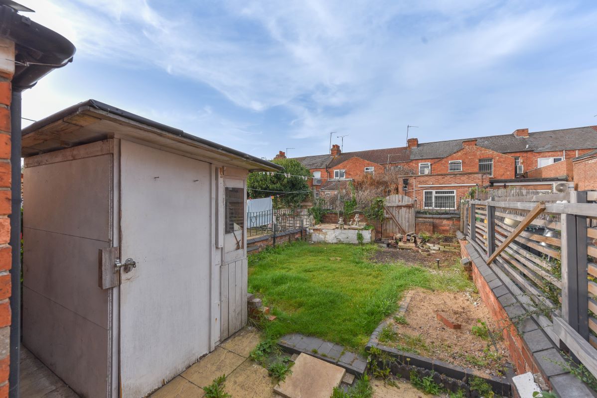 Euston Road, Northampton, Northamptonshire, NN4 8DU - Online Auctions