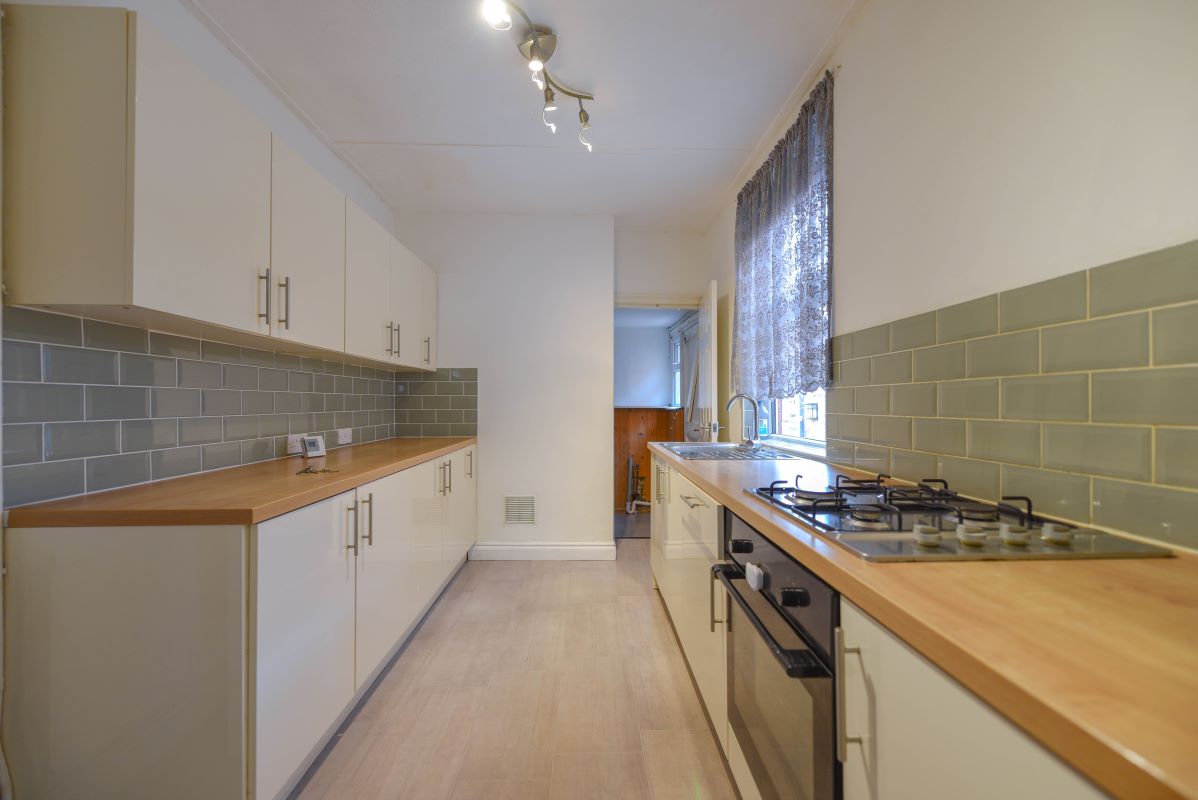 Euston Road, Northampton, Northamptonshire, NN4 8DU - Online Auctions