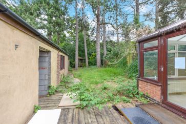 Property for Auction in Northamptonshire - 48 Charnwood Avenue, Northampton, Northamptonshire NN3 3DU