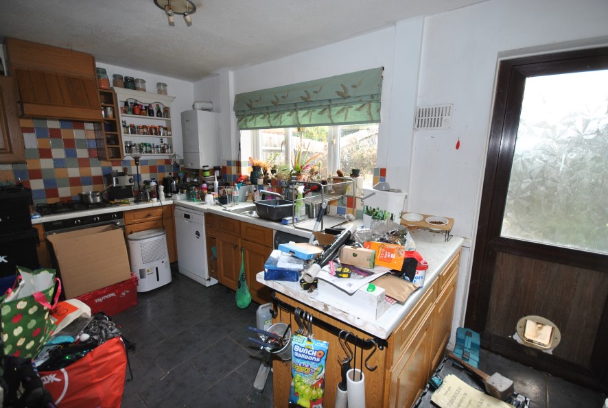 Property for Auction in Northamptonshire - 64 Ermine Road, Northampton, Northamptonshire