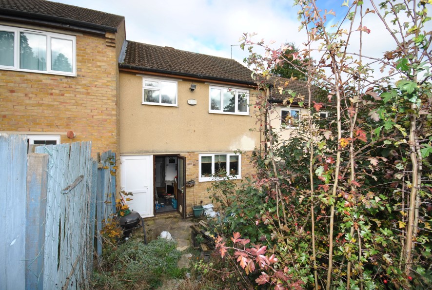 Property for Auction in Northamptonshire - 64 Ermine Road, Northampton, Northamptonshire