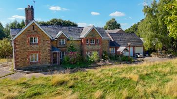 Property for Auction in Northamptonshire - Home Farm Cottage, Home Farm Lane, Northampton, Northamptonshire