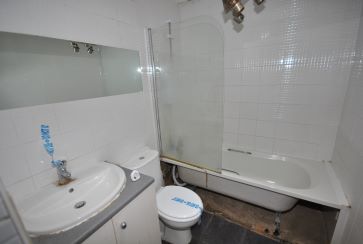 Property for Auction in Northamptonshire - 6 Delapre Court, London Road, Northampton, Northamptonshire
