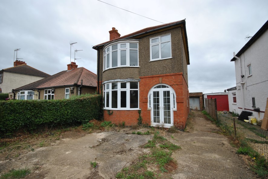 Property for Auction in Northamptonshire - 16 Kislingbury Road, Rothersthorpe, Northampton, Northamptonshire