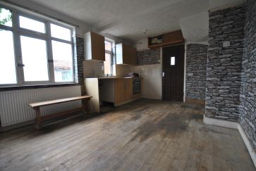 Property for Auction in Northamptonshire - 16 Kislingbury Road, Rothersthorpe, Northampton, Northamptonshire