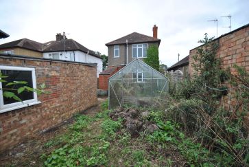Property for Auction in Northamptonshire - 16 Kislingbury Road, Rothersthorpe, Northampton, Northamptonshire