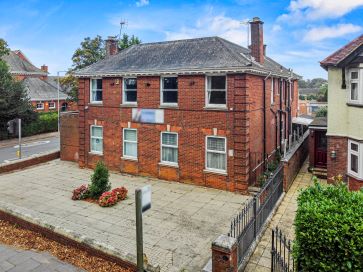 Property for Auction in Northamptonshire - 78 St. Georges Avenue, Northampton, Northamptonshire