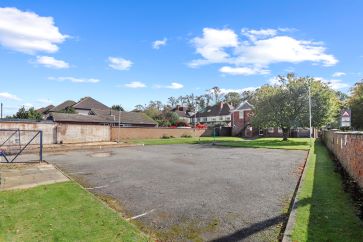Property for Auction in Northamptonshire - 78 St. Georges Avenue, Northampton, Northamptonshire