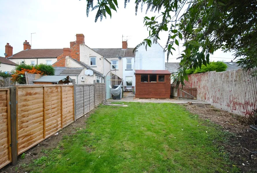 Property for Auction in Northamptonshire - 90 Eastfield Road, Wollaston, Wellingborough, Northamptonshire NN29 7RU
