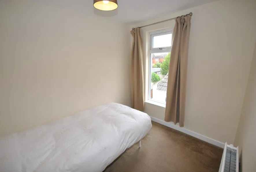 Property for Auction in Northamptonshire - 90 Eastfield Road, Wollaston, Wellingborough, Northamptonshire NN29 7RU