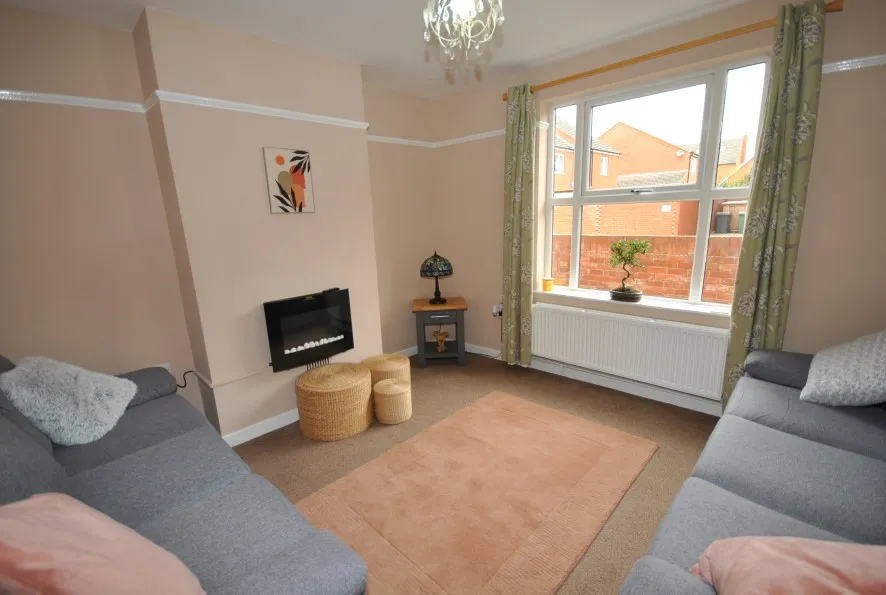 Property for Auction in Northamptonshire - 90 Eastfield Road, Wollaston, Wellingborough, Northamptonshire NN29 7RU