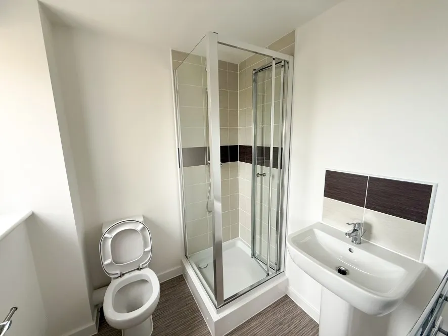 Property for Auction in Northamptonshire - 1 Green Crescent, Desborough, Kettering, Northamptonshire NN14 2FL