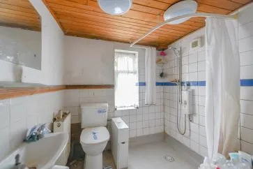 Property for Auction in Northamptonshire - 119 Melton Road North, Wellingborough, Northamptonshire NN8 1PW