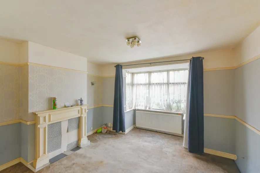 Property for Auction in Northamptonshire - 119 Melton Road North, Wellingborough, Northamptonshire NN8 1PW