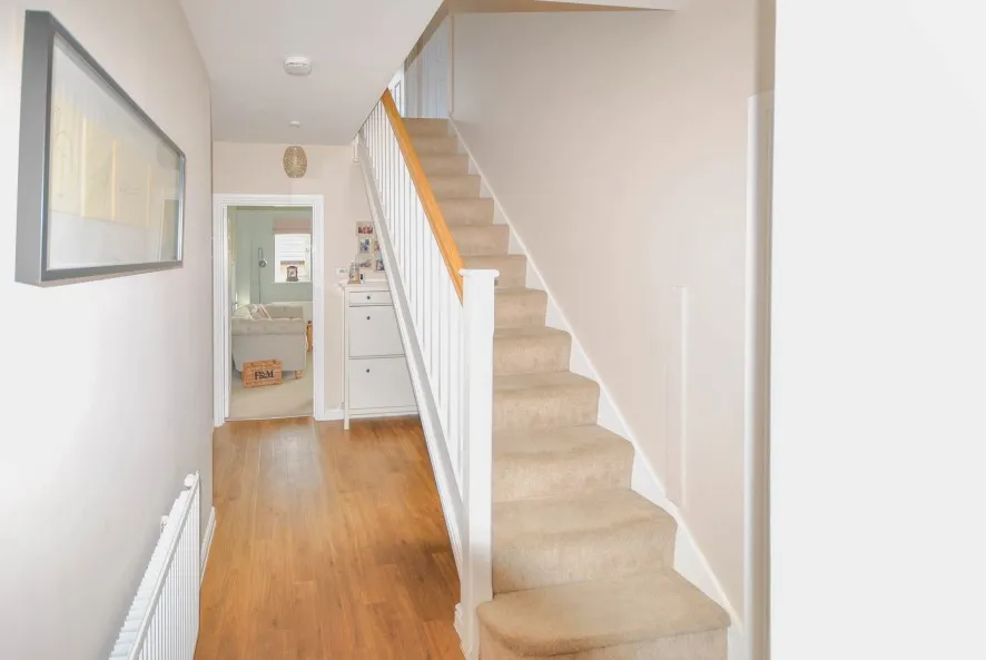 Property for Auction in Northamptonshire - 7 Scott Close, Northampton, Northamptonshire NN5 4DZ