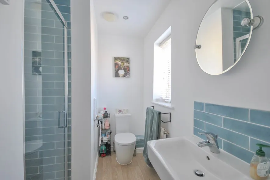Property for Auction in Northamptonshire - 7 Scott Close, Northampton, Northamptonshire NN5 4DZ