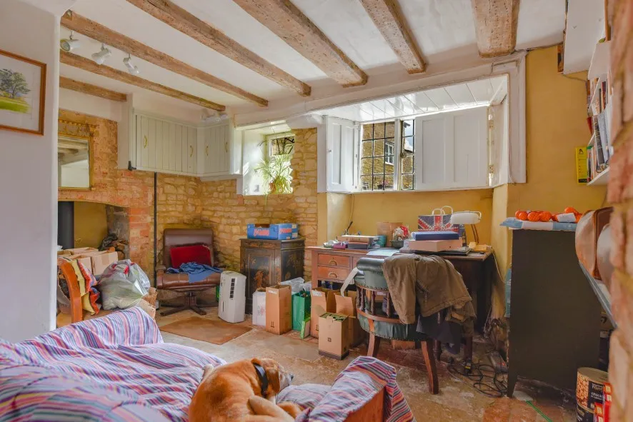 Property for Auction in Northamptonshire - 10 Church Way, Grendon, Northampton, Northamptonshire NN7 1JE