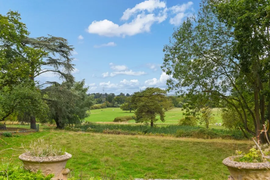Property for Auction in Northamptonshire - 10 Church Way, Grendon, Northampton, Northamptonshire NN7 1JE