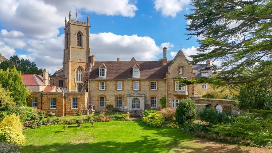 Property for Auction in Northamptonshire - 10 Church Way, Grendon, Northampton, Northamptonshire NN7 1JE
