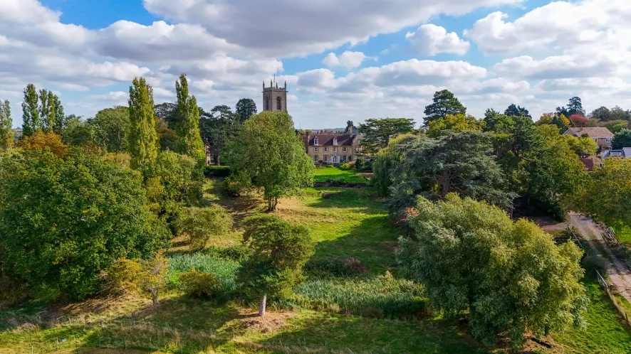 Property for Auction in Northamptonshire - 10 Church Way, Grendon, Northampton, Northamptonshire NN7 1JE
