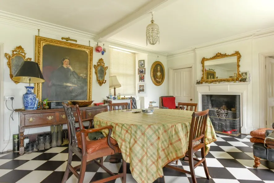 Property for Auction in Northamptonshire - 10 Church Way, Grendon, Northampton, Northamptonshire NN7 1JE