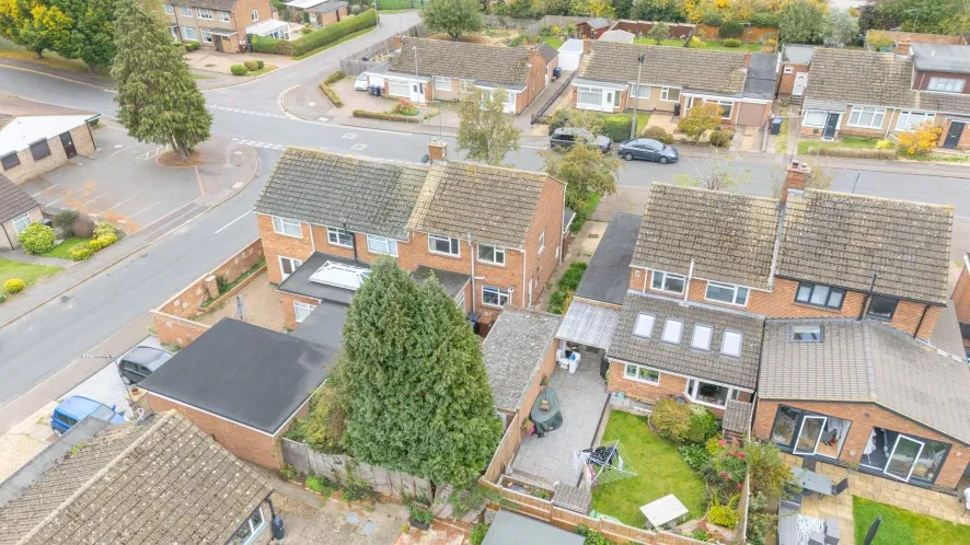 Property for Auction in Northamptonshire - 78 Highlands Avenue, Northampton, Northamptonshire NN3 6BQ