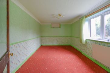 Property for Auction in Northamptonshire - 48 Charnwood Avenue, Northampton, Northamptonshire