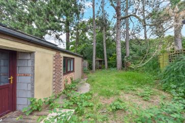 Property for Auction in Northamptonshire - 48 Charnwood Avenue, Northampton, Northamptonshire