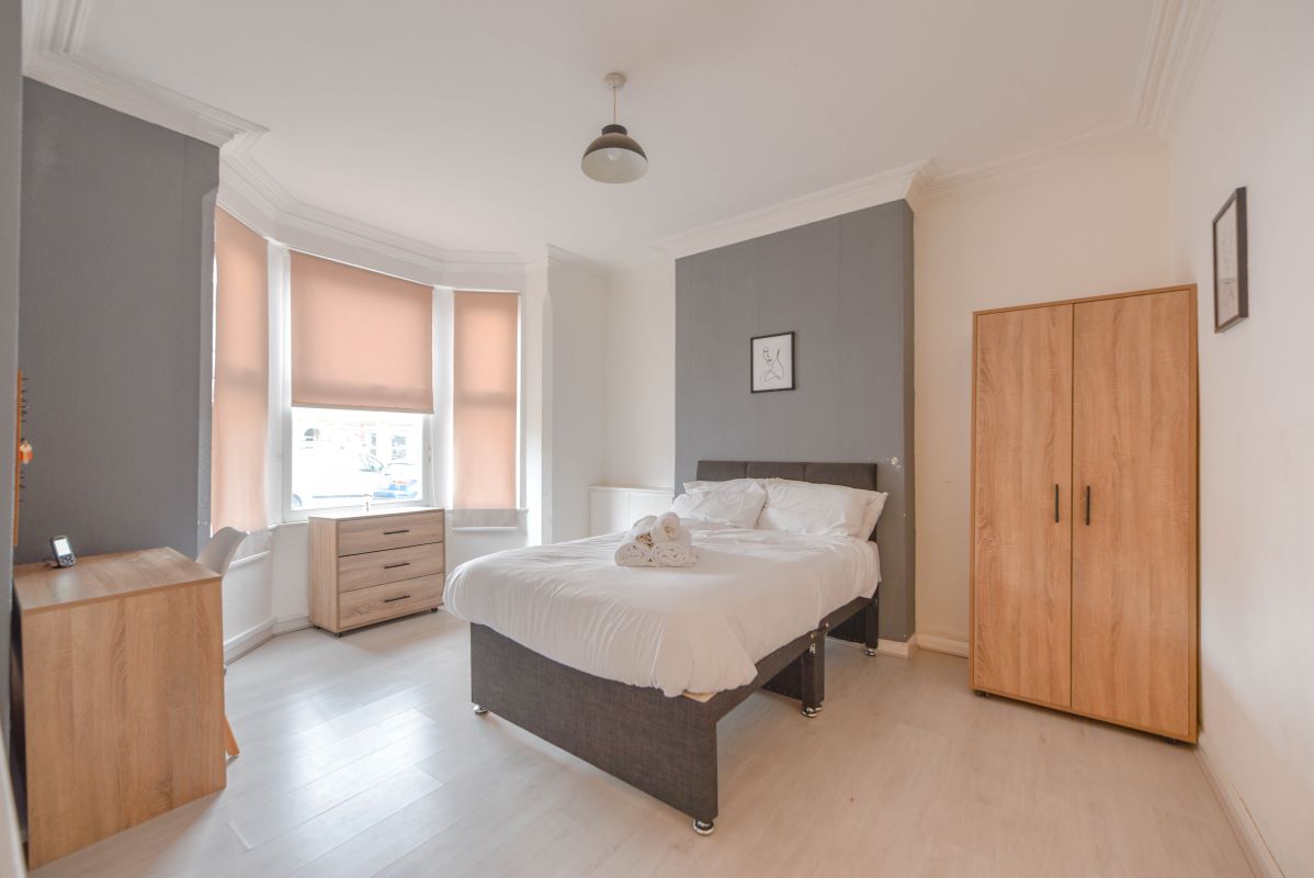 Beeston, Nottingham, Nottinghamshire, NG9 2BD - Online Auctions