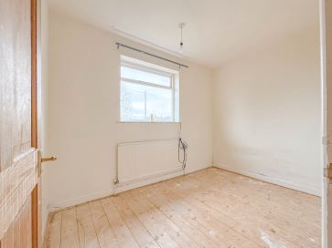 Property for Auction in Northamptonshire - 2 Birkdale Close, Northampton, Northamptonshire