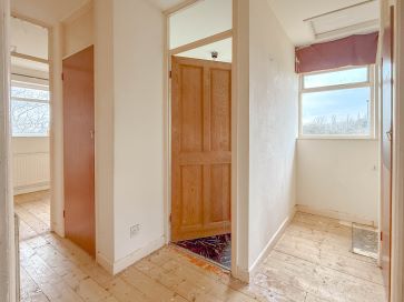 Property for Auction in Northamptonshire - 2 Birkdale Close, Northampton, Northamptonshire