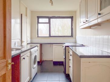 Property for Auction in Northamptonshire - 2 Birkdale Close, Northampton, Northamptonshire
