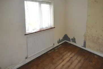 Property for Auction in Northamptonshire - 45 Greenview Drive, Links View, Northampton, Northamptonshire