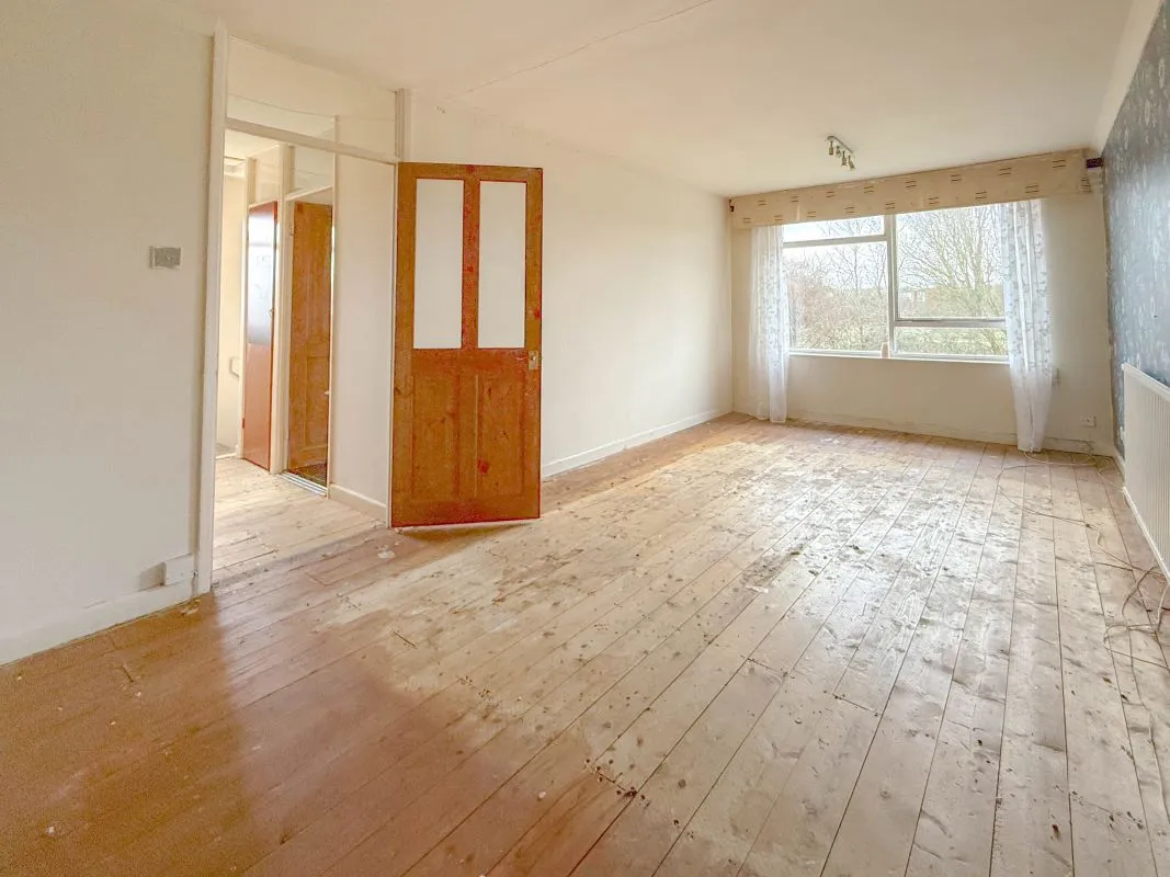Birkdale Close, Northampton, Northamptonshire, NN2 7PD - Online Auctions