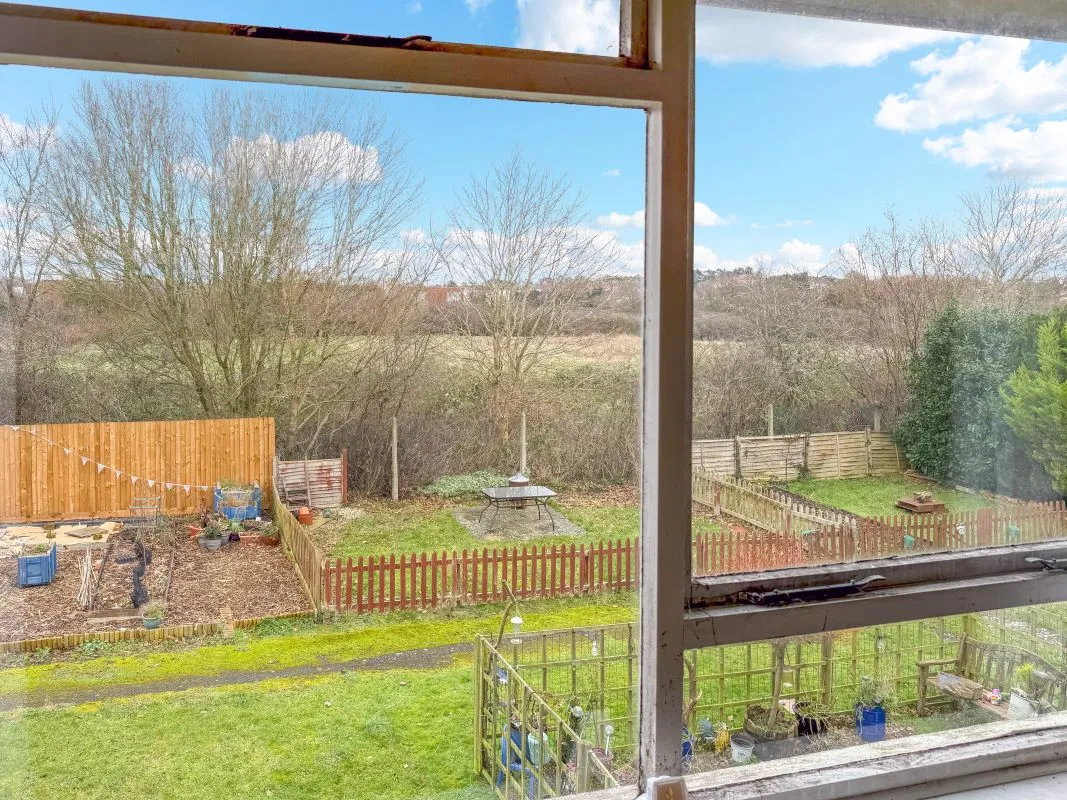 Birkdale Close, Northampton, Northamptonshire, NN2 7PD - Online Auctions