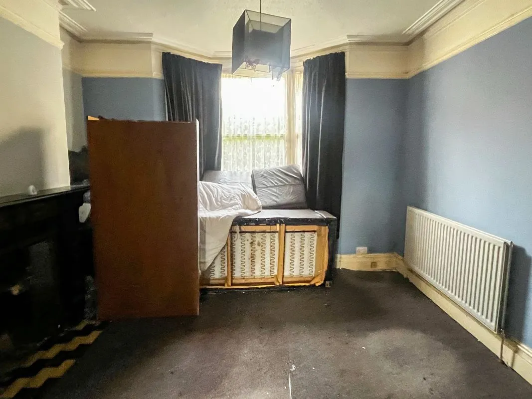 Northampton, Northamptonshire, NN2 6AP - Online Auctions