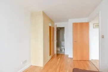 Property for Auction in Northamptonshire - Flat 409, Northampton House, Wellington Street, Northampton, Northamptonshire NN1 3NA