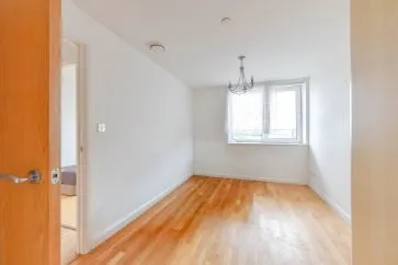 Property for Auction in Northamptonshire - Flat 409, Northampton House, Wellington Street, Northampton, Northamptonshire NN1 3NA